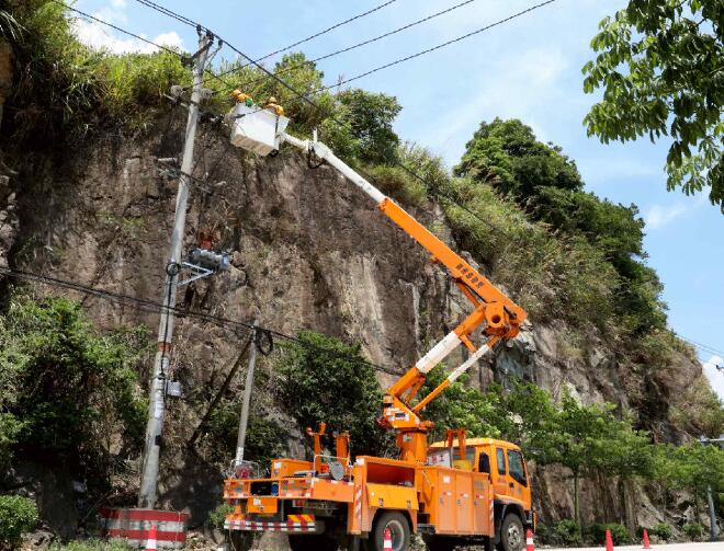 國網福安市供電公司：帶電作業(yè)配合專變增容 為船企發(fā)展提供電力支撐