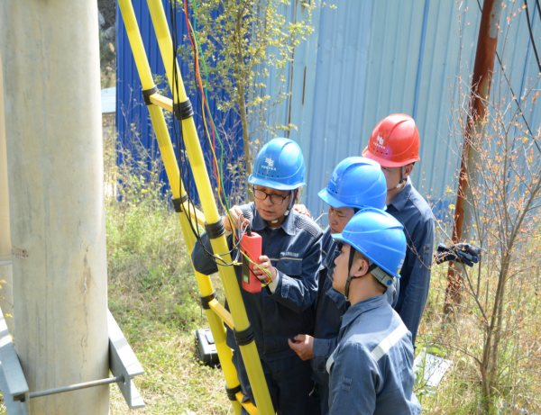 貴州紫云供電局開展專項行動出實招降線損