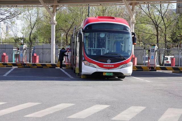 北京清潔能源、新能源公交車占比已超九成