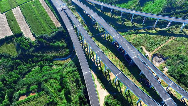 全國(guó)首條零碳智慧高速!濟(jì)青中線全線通車