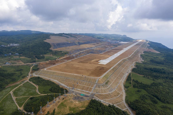 昆明院中標(biāo)首個省外機(jī)場光伏發(fā)電可研報告編制