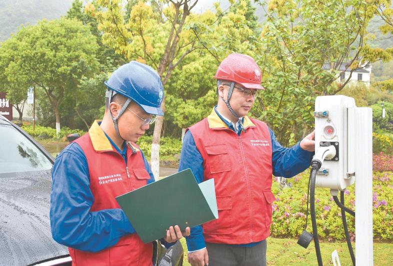 陳鳴：“空心村”變“開心村”，供電服務(wù)總相伴