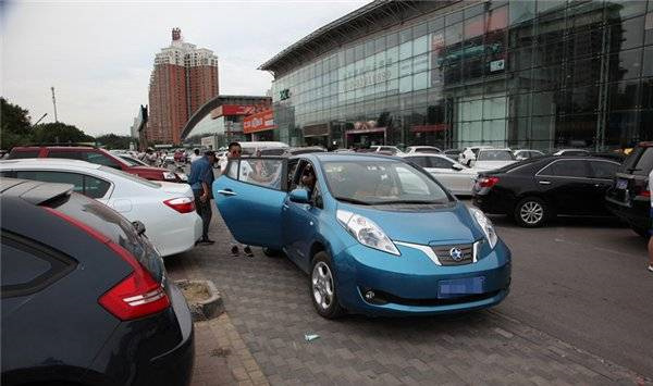 一年新車對折賣 新能源二手車何去何從？